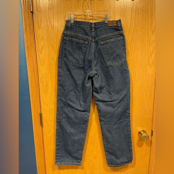 LL Bean Double L Relaxed Fit Jeans - Size 8R - Picture 2 of 11